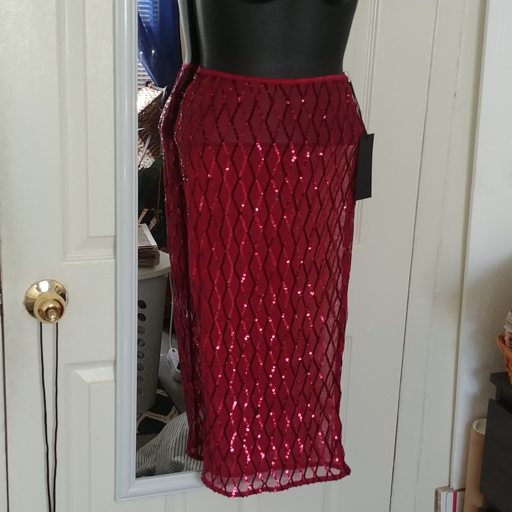 Sequin mesh pencil skirt
